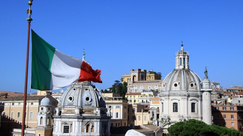 İtalya’da başkanlık sistemine geçiş vaadi otoriterlik tartışması yarattı