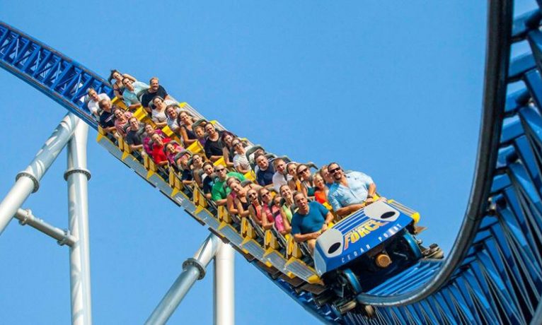 Lunapark’ta iki rollercoaster çarpıştı: 30’dan fazla yaralı