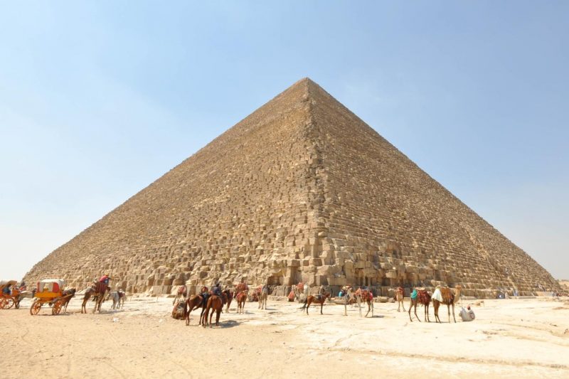 Büyük gizem çözülüyor: Eski Mısırlıların piramitleri inşa ederken dev taşları nasıl taşıdığı anlaşıldı