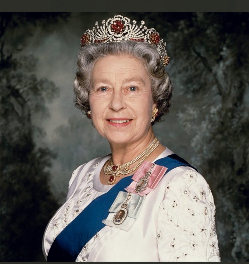 Britanya Komünist Partisi’nden Kraliçe II. Elizabeth’in ardından açıklama: Yönettiği krallığı tüm hızıyla devam eden emperyalist faaliyetlerle baş başa bırakarak öldü