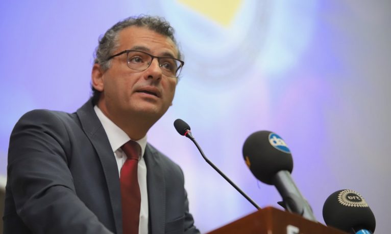 Erhürman: Ülke uzun zamandır yönetilmiyor, bir an önce erken seçime gidilmeli