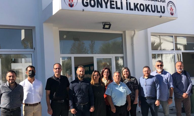 Sendikalar grevdeki okullar için yetkilileri göreve davet etti