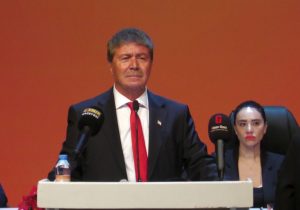 Üstel’den Erdoğan ve Yılmaz’a: “Bu sevda bitmez”