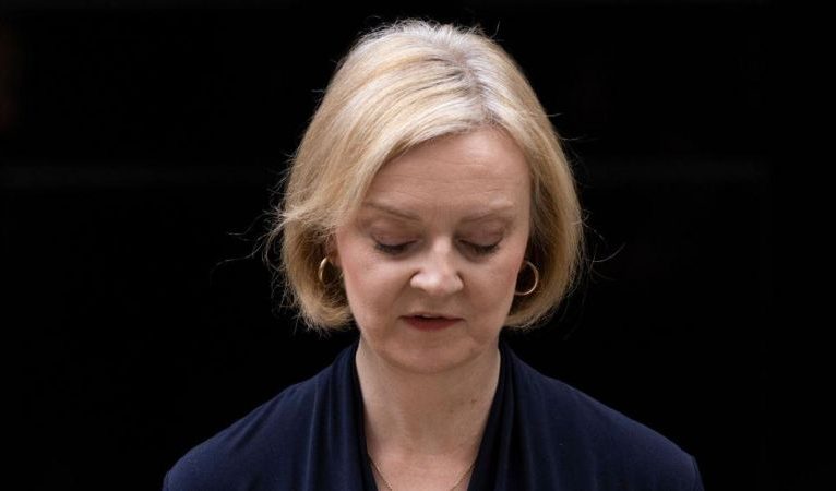 Liz Truss’ın istifası İngiliz basınında: ‘Acı son’
