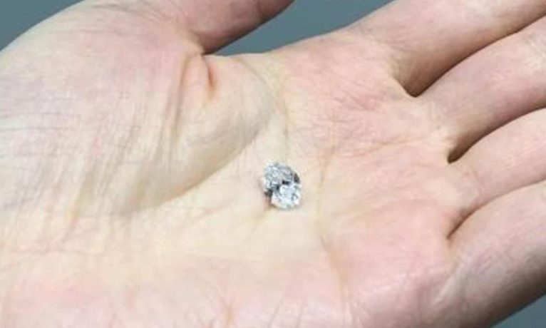 Yüzeyin 600 kilometre altından gelen elmas, Dünya’nın derinliklerindeki “okyanusu” ortaya çıkardı