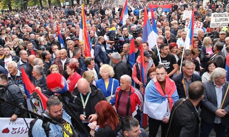 Bosna Hersek’te Dodik karşıtı protestolar devam ediyor: “Hileyle kazandı”