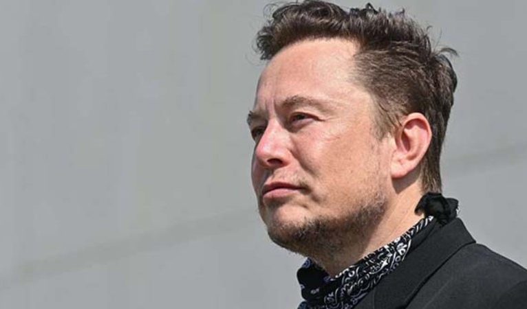 Elon Musk’tan geri adım: Ukrayna’ya Starlink hizmeti sunmaya devam edecek