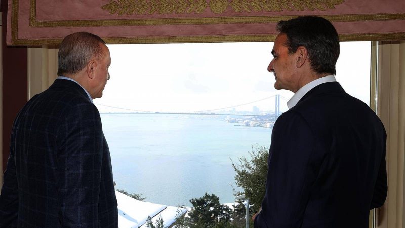 NYT’de Türkiye-Yunanistan analizi: Erdoğan ve Miçotakis’in Prag’daki tartışmasında neler yaşandı?