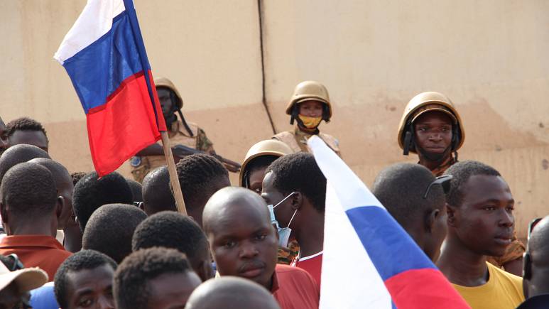 Batı Afrika ülkesi Burkina Faso’da son bir yılda ikinci kez askeri darbe