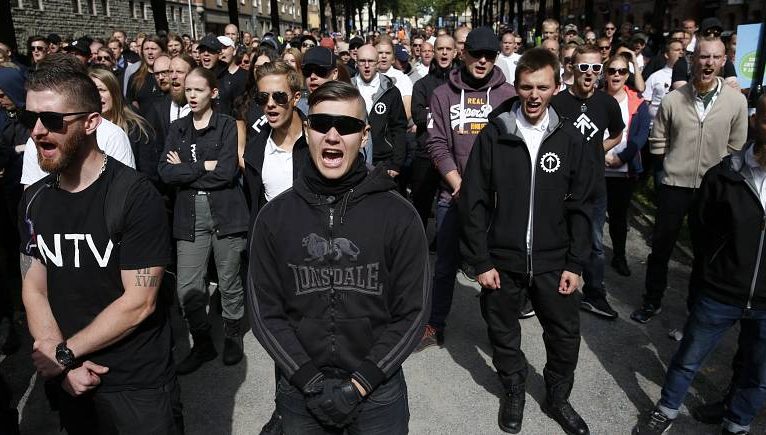 Norveç’te Neo-Nazi yanlısı gösteride 35 kişi gözaltına alındı