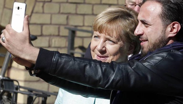 Merkel, BM’nin mültecilerle ilgili en büyük ödülüne layık görüldü