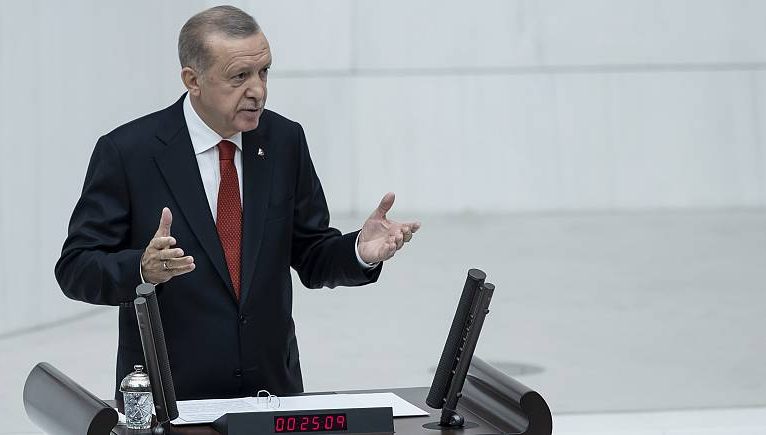 Erdoğan, İsveç ve Finlandiya’nın NATO üyeliğini engelleyebileceği tehdidinde bulundu