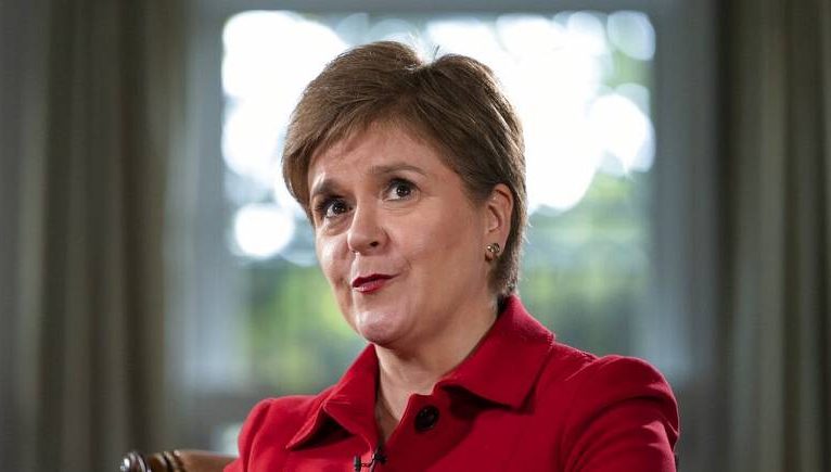 İskoçya Başbakanı Sturgeon: Referandum yapılacağına eminim