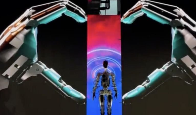 Tesla, ‘insansı robot’ Optimus’u tanıttı