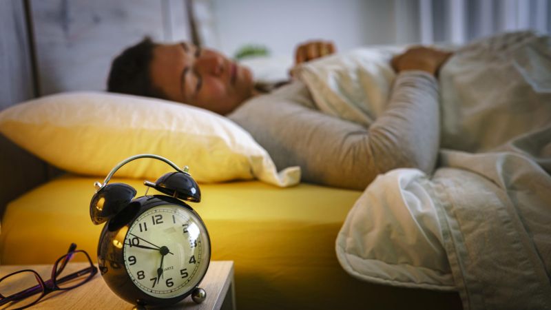 Araştırma: 50 yaşından sonra günde 5 saatten az uyumak ‘kronik hastalık riskini artırıyor’
