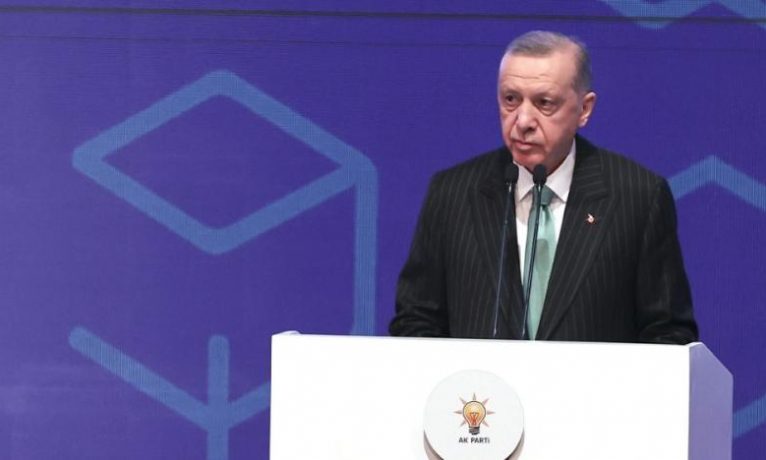 Erdoğan’dan tavsiye: Kripto para kumarı yerine, blokzincir’e yönelin