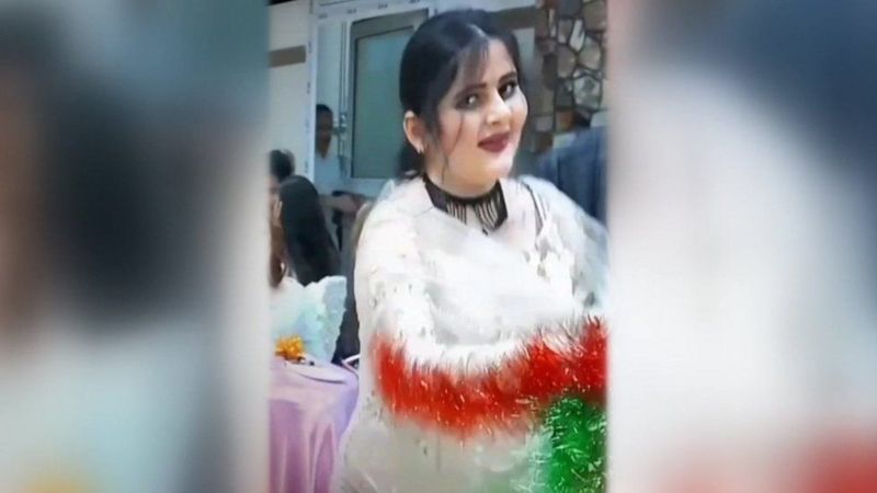 İran’da protestolarda 4. hafta: M﻿ahsa Amini’nin ailesi ölüm tehditleri alıyor
