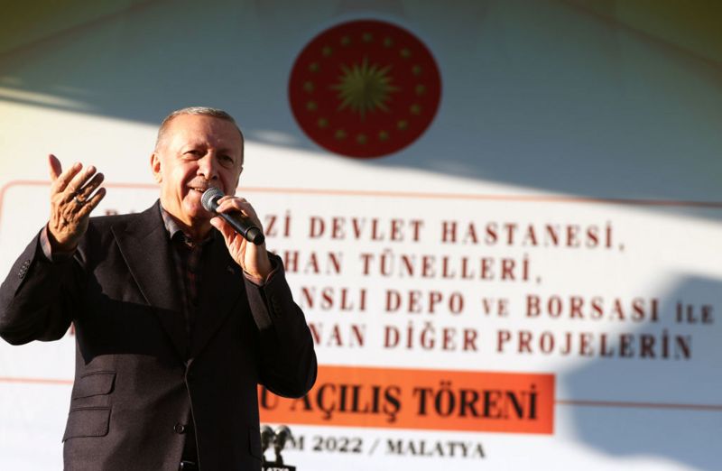Erdoğan, başörtüsü için referandum çağrısında bulundu