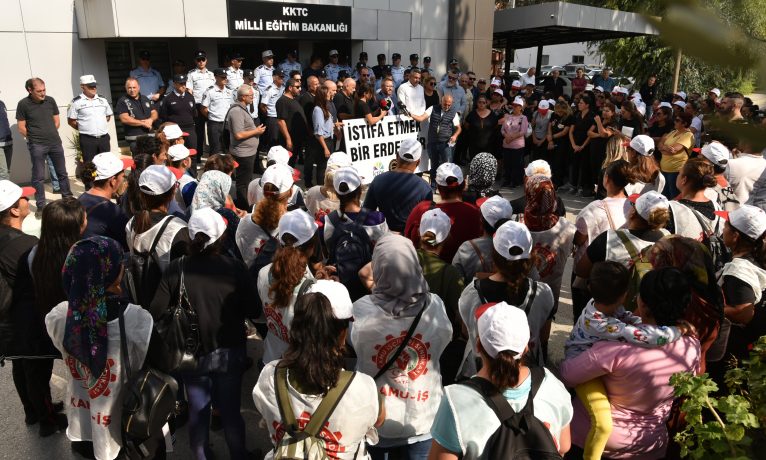 Sendikalar Eğitim Bakanı’nı istifaya çağırdı