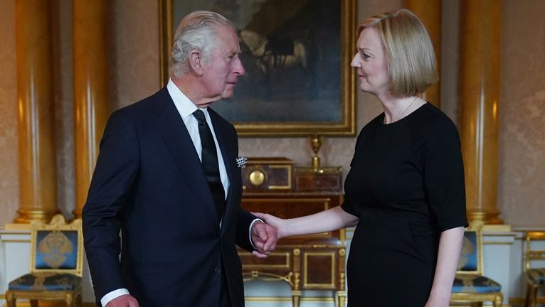 Kral Charles, Başbakan Truss’ın isteği üzerine iklim zirvesine katılmayacak