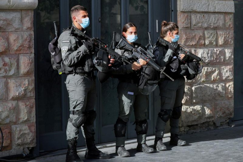 İsrail’de zorunlu askere alınan kadınların dörtte biri tacize uğruyor