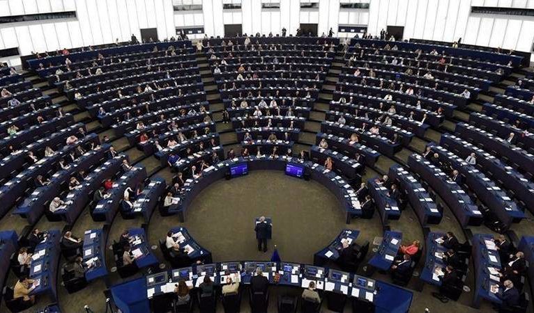 Avrupa Parlamentosu’ndan şirketler hakkında “cinsiyet kontenjanı” kararı