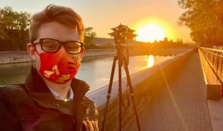 Ç﻿in’deki Covid protestoları: BBC muhabiri gözaltına alındı