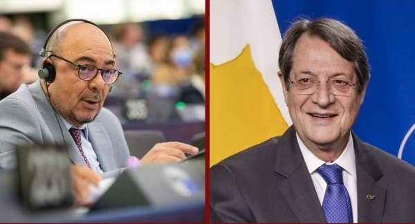 Kızılyürek, Nikos Anastasiadis ile görüştü