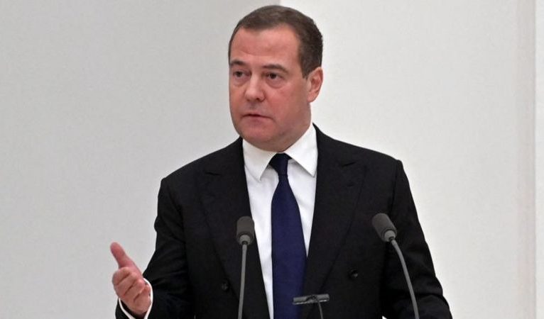 Rusya Güvenlik Konseyi Üyesi Medvedev: Ukrayna işgali kutsal bir savaş