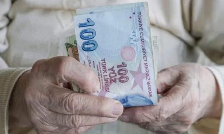 Sosyal sigorta emeklileri üvey evlat muamelesi görüyor
