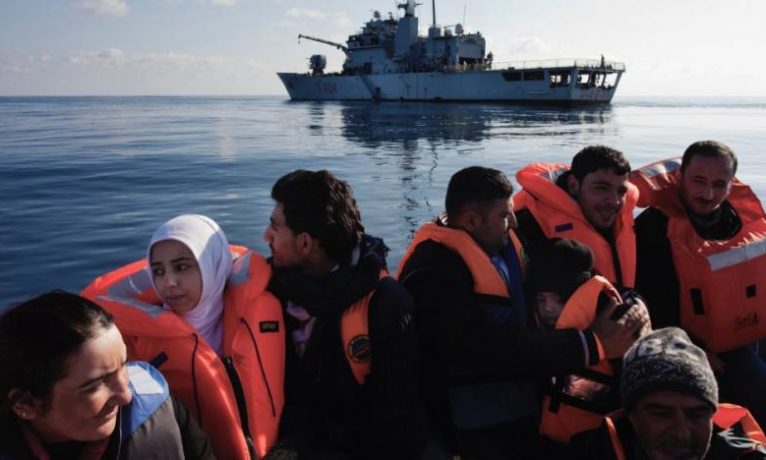 Fransa’dan İtalya’ya göçmen gemisi tepkisi: Birtakım sonuçları olacak