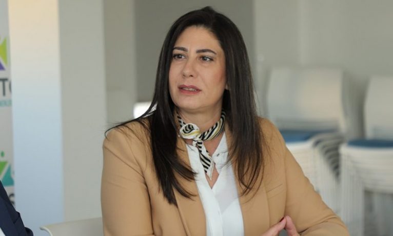 İncirli: “Hükümet insanlara ‘ilaçlar raflarda, gücünüz yetiyorsa gidin alın’ diyor”