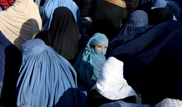 Taliban’ın kadın çalışan yasağından sonra BM, Afganistan’daki çalışanlarına “evde kalmalarını” söyledi