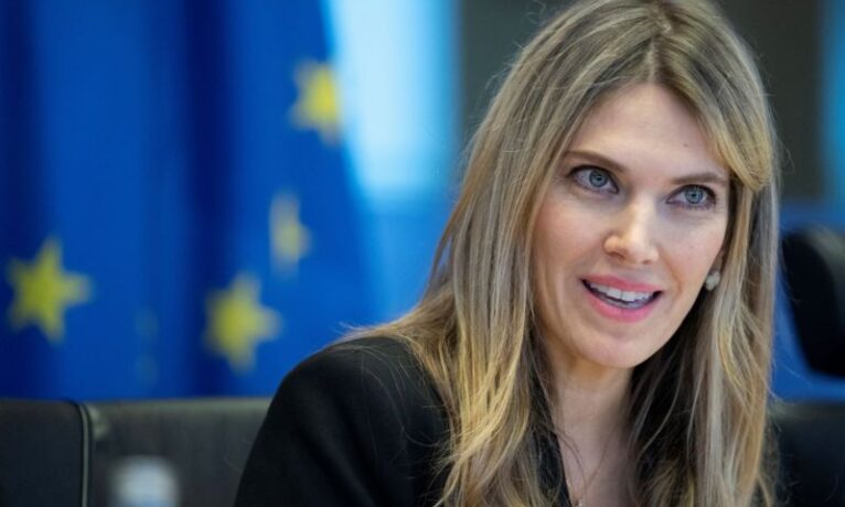 Avrupa Parlamentosu Başkan Yardımcısı’nın sevgilisi, Katar’dan rüşvet aldığını itiraf etti