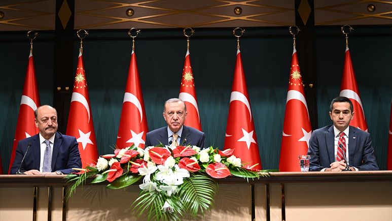 Erdoğan 2023 yılı asgari ücret rakamını açıkladı: Yüzde 50 artış