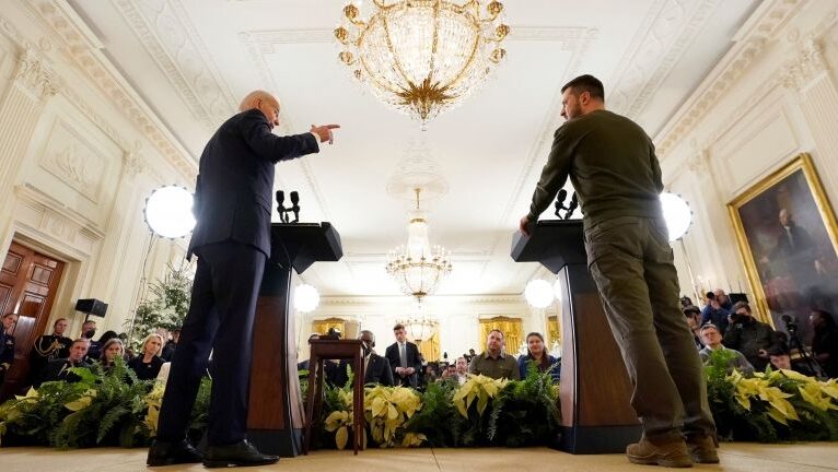 Zelenskiy, ABD Kongresi’nde konuştu; Biden, “Asla yalnız kalmayacaksınız” dedi