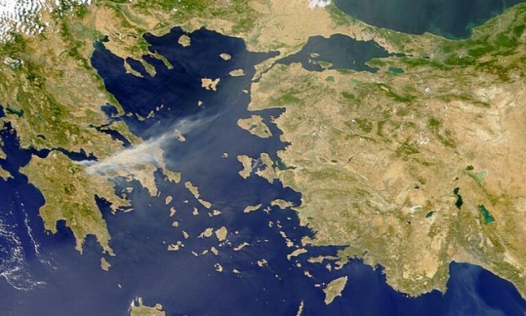 “Yunanistan Ege’de ’12 mil’ kararı almayı planlıyor”