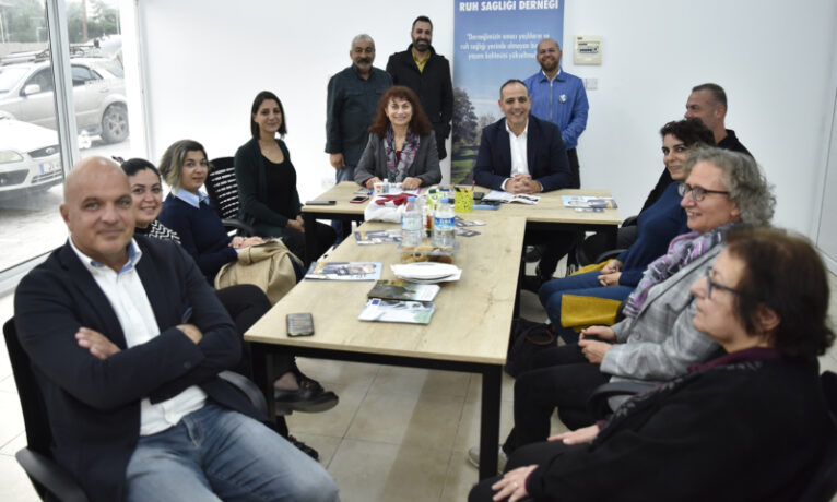 Harmancı: “Tebessümleriyle şehri aydınlatan büyüklerimizle hep beraberiz”