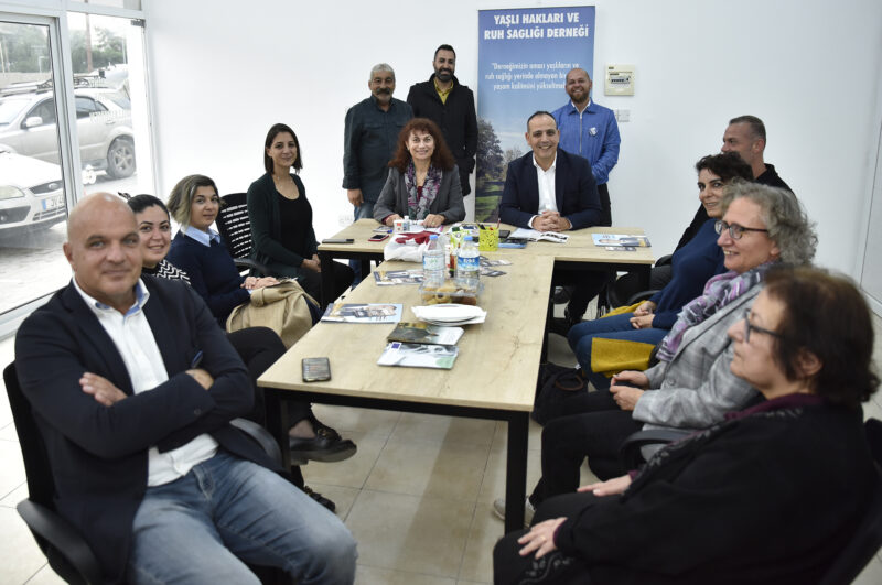 Harmancı: “Tebessümleriyle şehri aydınlatan büyüklerimizle hep beraberiz”