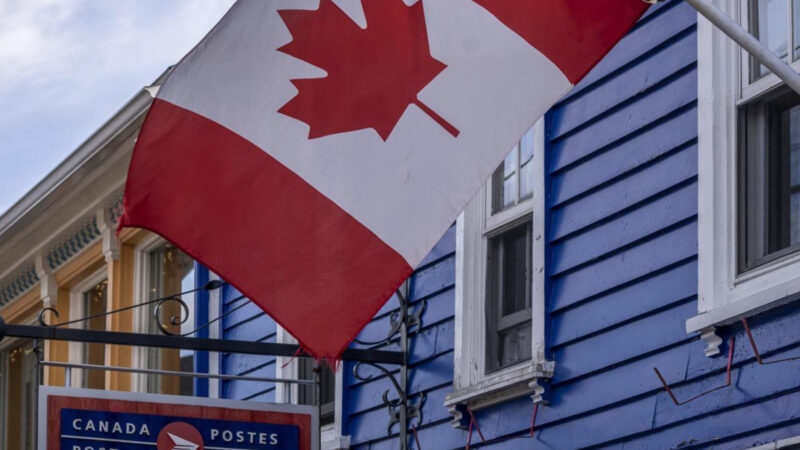 Kanada yabancılara konut satışını yasakladı