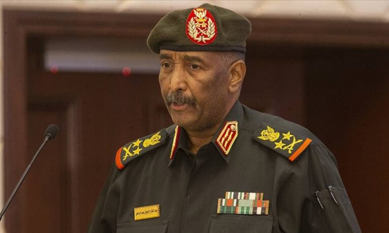 Sudan ordusu, siyasetten çekileceklerini ve seçimle gelen otoriteye tabi olacaklarını bildirdi