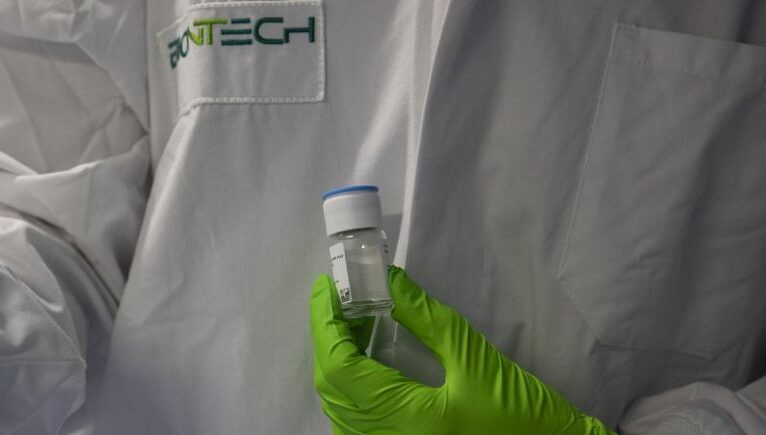 BioNTech, mRNA teknolojisi ile İngiltere’de kansere tedavi arayacak