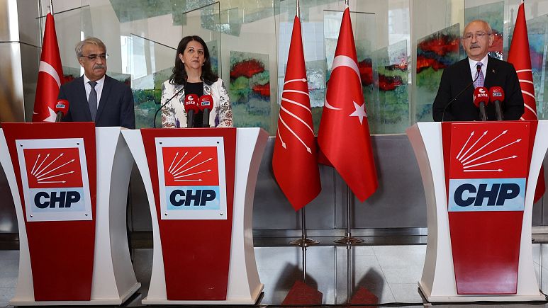 HDP’nin kendi Cumhurbaşkanı adayını çıkarması seçimi ve Altılı Masa’yı nasıl etkiler?