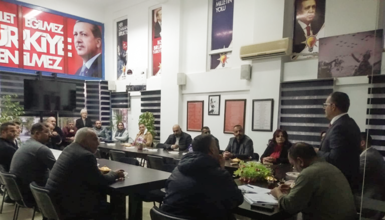 AKP Kıbrıs’taki seçim çalışmalarına muhtarlarla başladı