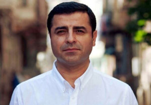 Demirtaş: “6 Şubat’ta ilk kez tahliye talep ettim, tüm muhalefet yeni bir tutumu tartışmalı”
