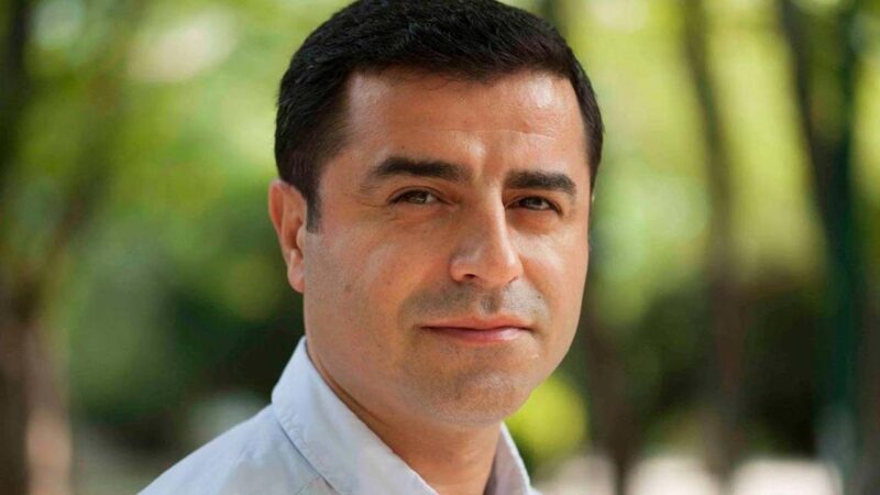 Demirtaş: “Emek ve Özgürlük İttifakı, Sosyalist Güç Birliği, Millet İttifakı, Bay Kemal; yan yana yürüyün!”