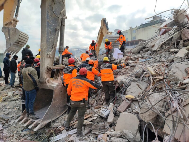 İsias Otel enkazındaki çalışmalar tamamlandı