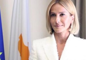 Eski bakandan öneri: Kabinede Kıbrıslı Türk kadınlar da yer alsın