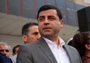 Selahattin Demirtaş’ın yargılandığı davada duruşma ertelendi