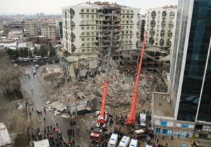 Deprem felaketinde 7’nci gün: Can kaybı 24 bin 617’ye ulaştı!